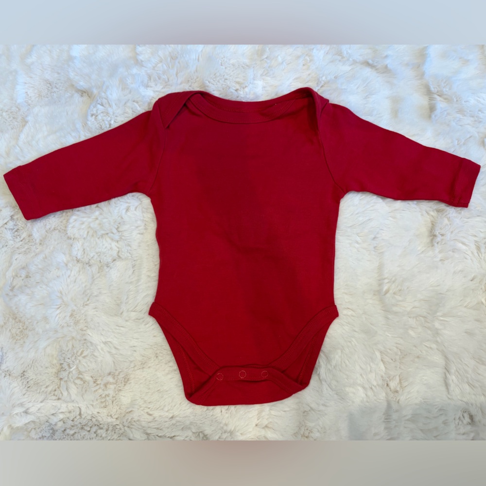 Leveret Red Long Sleeve Baby Onesie